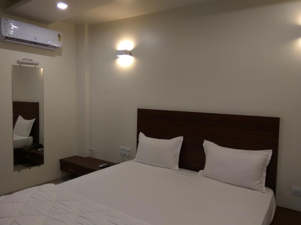 Manasi Inn ซาตารา ภายนอก รูปภาพ